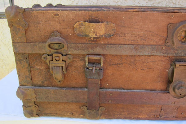 Antique Steamer Trunk Chest w/ Tray Flattop Rustic Stagecoach Canvas Wood Metal