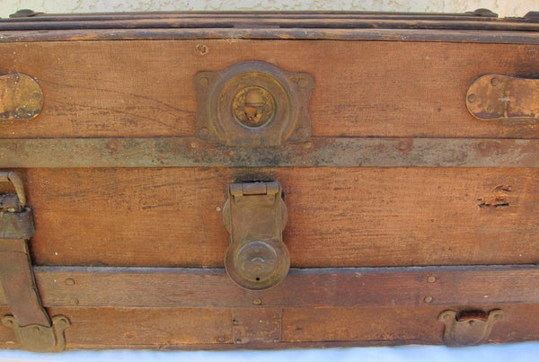 Antique Steamer Trunk Chest w/ Tray Flattop Rustic Stagecoach Canvas Wood Metal