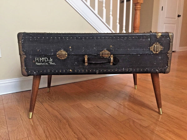 VINTAGE ANTIQUE 32" 1900's STEAMER TRUNK COFFEE TABLE CHEST WARDROBE BRASS WOOD