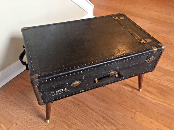 VINTAGE ANTIQUE 32" 1900's STEAMER TRUNK COFFEE TABLE CHEST WARDROBE BRASS WOOD