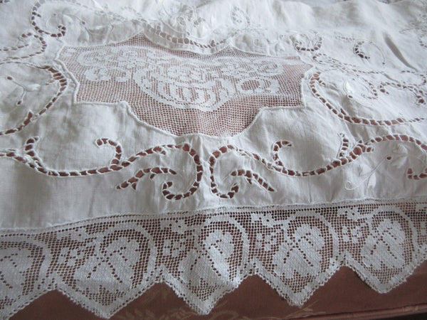 Antique/VTG Point De Venise Lace Embroidered White Linen Filet Inserts 50"Square
