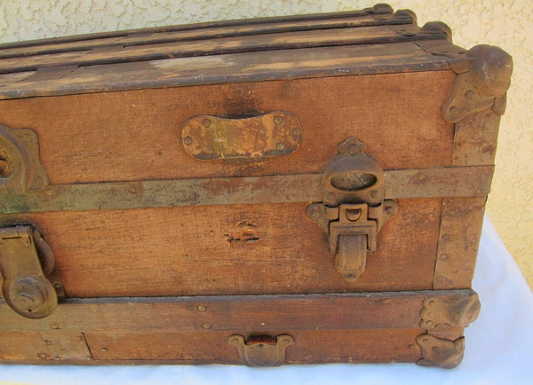 Antique Steamer Trunk Chest w/ Tray Flattop Rustic Stagecoach Canvas Wood Metal